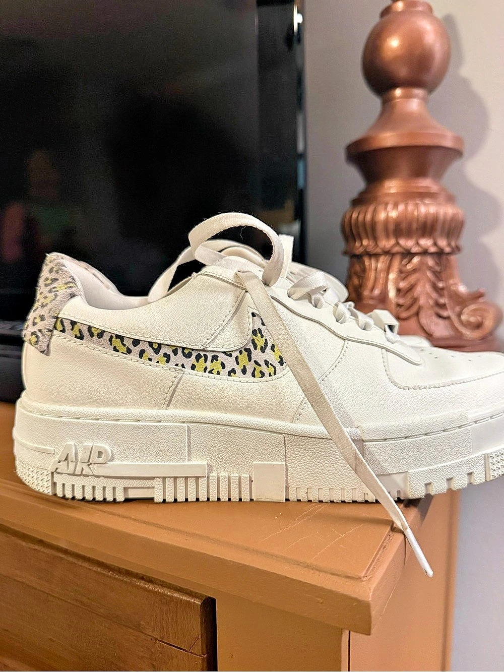 Nike Air Force 1 Animal Print Sneakers US 8.5